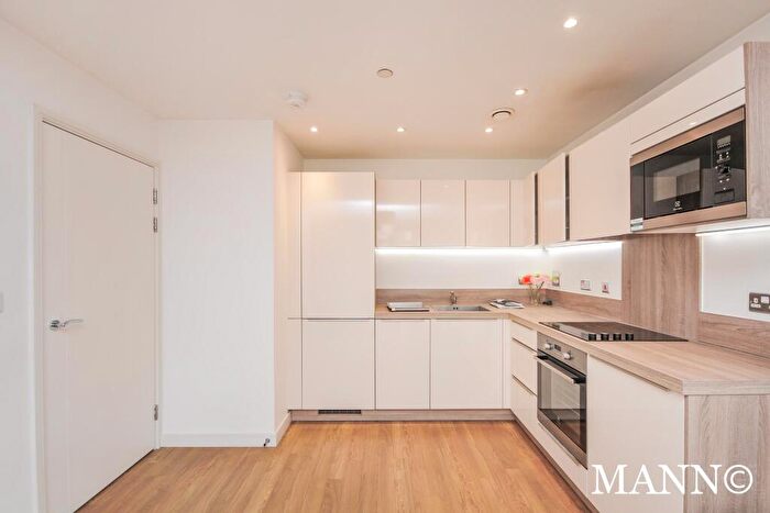 1 Bedroom Apartment To Rent In Roma Corte, Lewisham, SE13