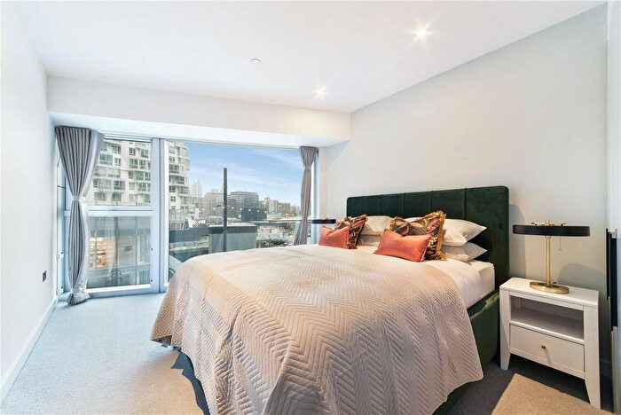 1 Bedroom Flat To Rent In Electric Boulevard, London, SW11