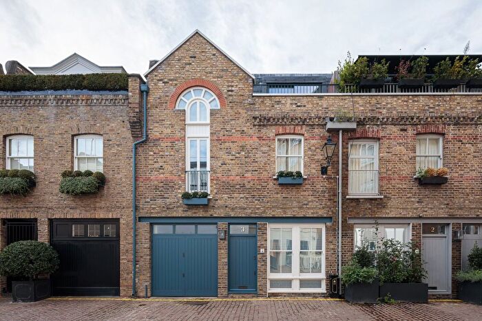3 Bedroom Mews For Sale In Reece Mews, South Kensington, SW7