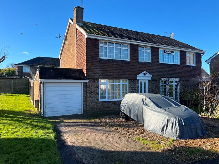 3 Bedroom Semi-Detached House For Sale In Brownlow Lane, Cheddington, Leighton Buzzard, LU7