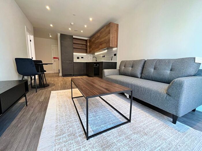 1 Bedroom Apartment To Rent In Cardigan Wharf, Glasswater Locks, B4