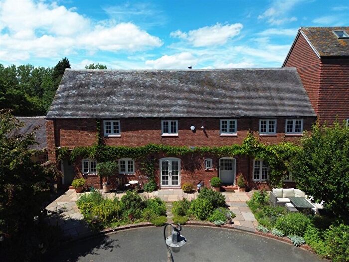 4 Bedroom Barn Conversion For Sale In Church Road, Shackerstone, CV13