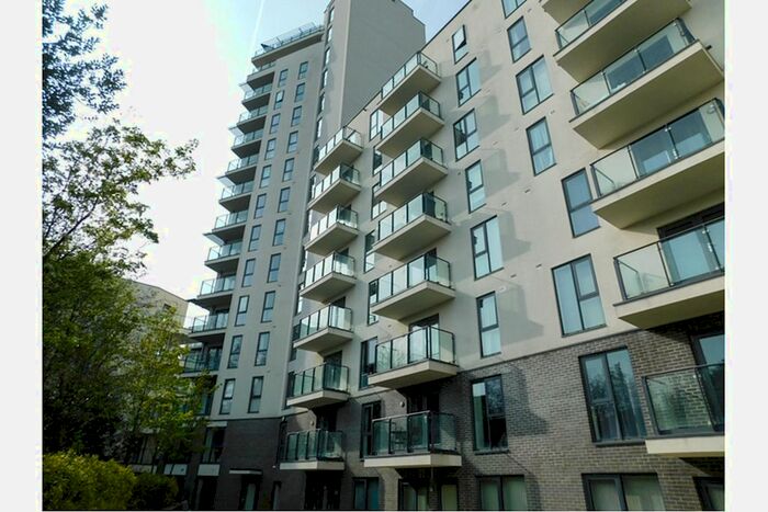 1 Bedroom Flat To Rent In Guildford Road, Woking, GU22