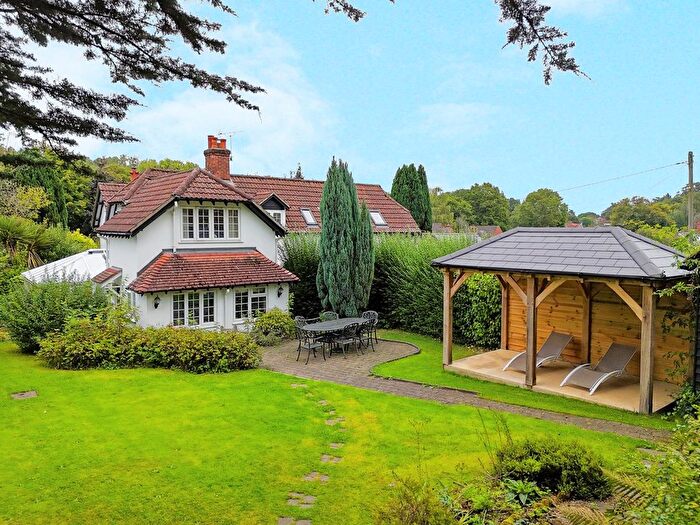 3 Bedroom Semi-Detached House For Sale In Pound Lane, Burley, BH24