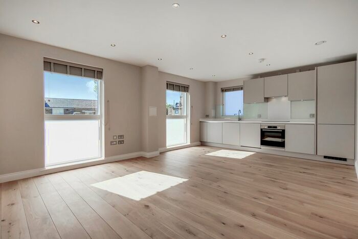 1 Bedroom Flat To Rent In Holloway Road, London, N19