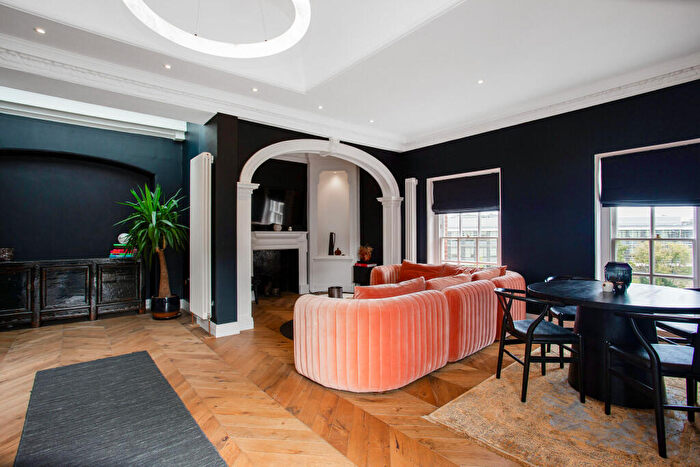 2 Bedroom Character Property For Sale In Chalk Lane, Epsom, KT18