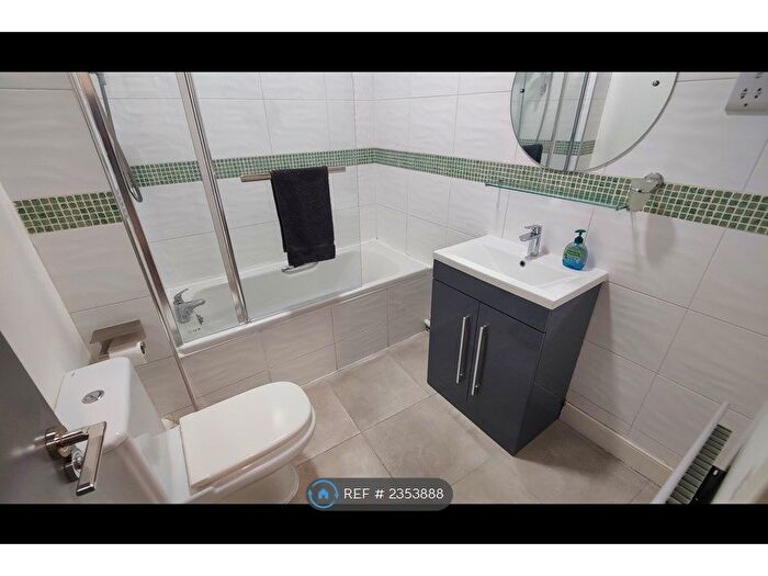 1 Bedroom Flat To Rent In Victoria Street, Liverpool, L2