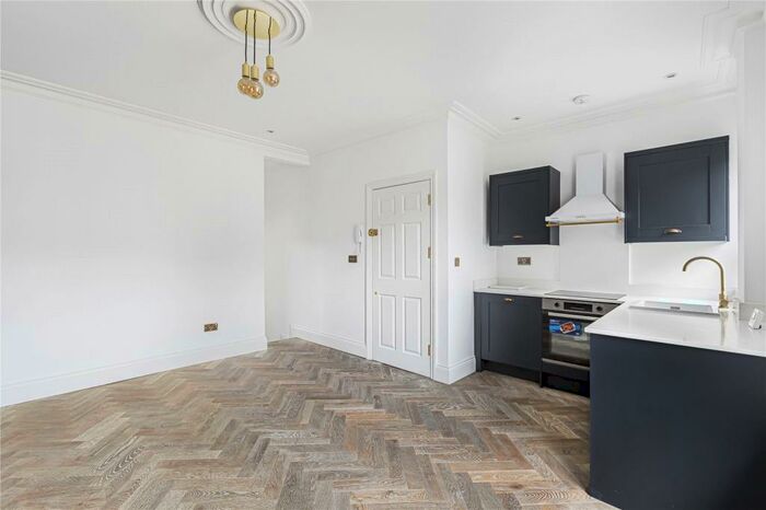 1 Bedroom Apartment To Rent In Bodney Road, London, E8