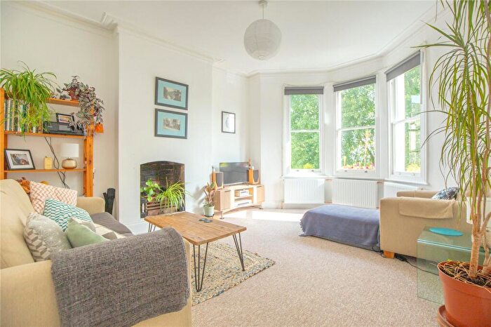 3 Bedroom Apartment For Sale In Hurlingham Road, Bristol, BS7