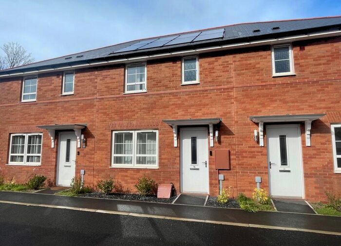 3 Bedroom Terraced House For Sale In Finch Close, Alphington, EX2