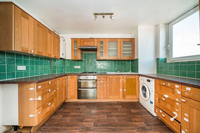 2 Bedroom Flat For Sale In Clem Attlee Court, Fulham, SW6