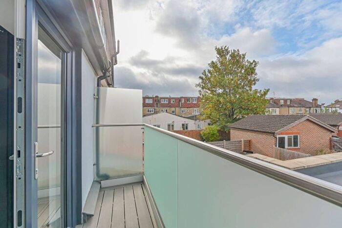2 Bedroom Flat To Rent In Ashbourne Road, Tooting, Mitcham, CR4