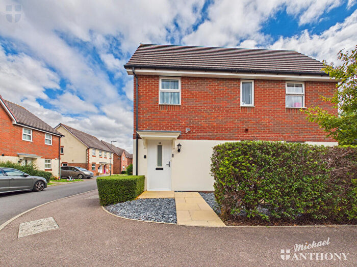 2 Bedroom Terraced House For Sale In Wiseman Close, Aylesbury, HP21