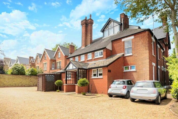 1 Bedroom Flat To Rent In Kew Gardens Road, Richmond, TW9