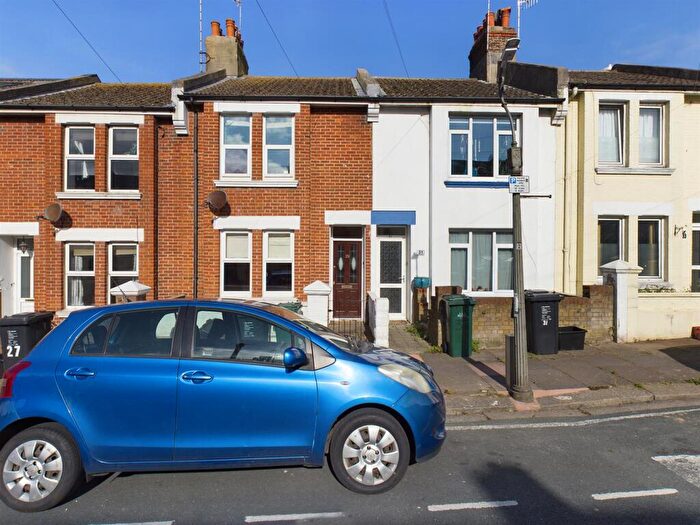 3 Bedroom Terraced House To Rent In Redvers Road, Brighton, BN2