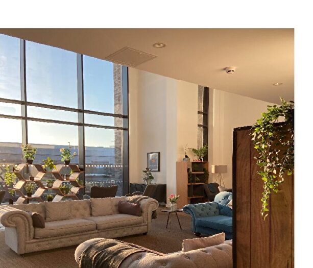 2 Bedroom Apartment To Rent In New Union Street, Manchester, Greater Manchester, M4