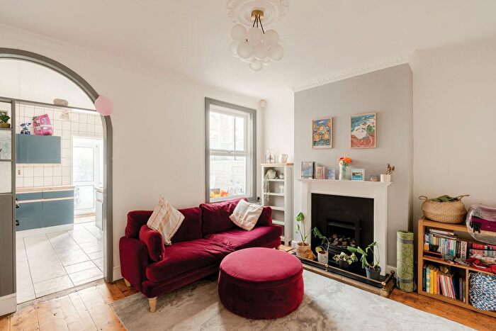 2 Bedroom Terraced House For Sale In Luckwell Road, Bedminster, Bristol, BS3