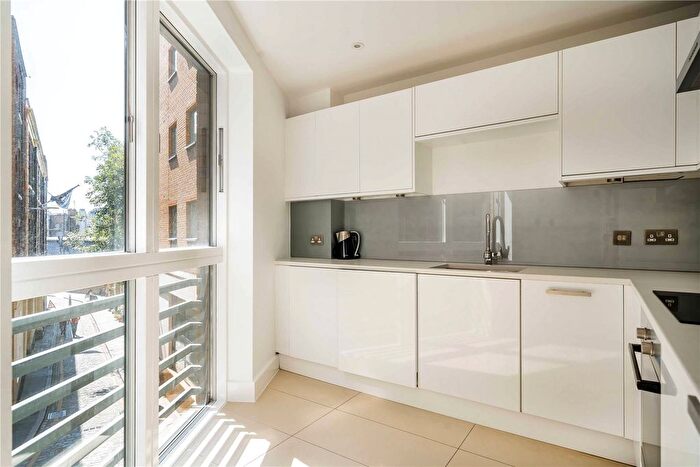 2 Bedroom Flat For Sale In Black Friars Lane, London, EC4V