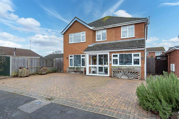 4 Bedroom Detached House For Sale In Quaker Lane, Spalding, PE11