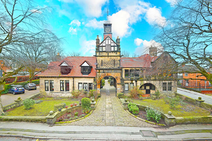 2 Bedroom Terraced House For Sale In Woodfield Drive, Harrogate, HG1