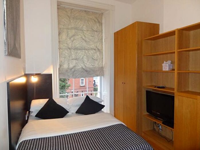 Studio To Rent In Cartwright Gardens, Bloomsbury, London, WC1H