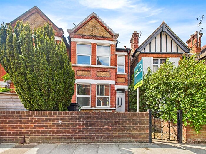 2 Bedroom Flat To Rent In Campbell Road, Twickenham, TW2