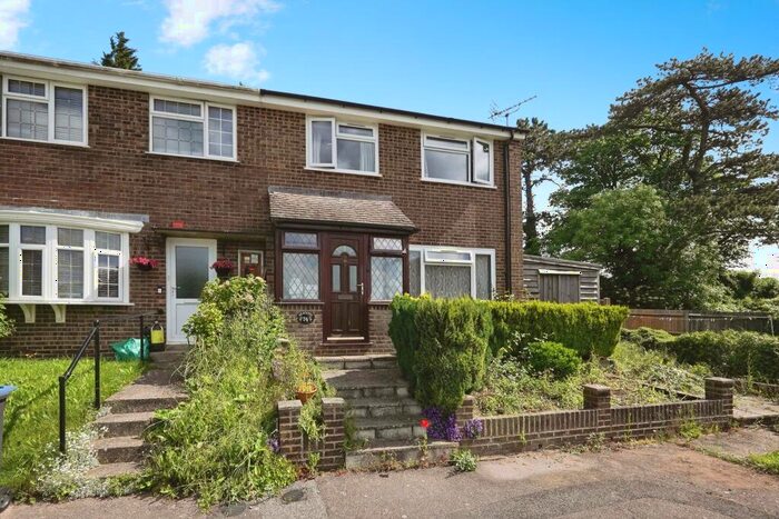 3 Bedroom End Of Terrace House For Sale In Orchard Road, Eastry, Sandwich, Kent, CT13