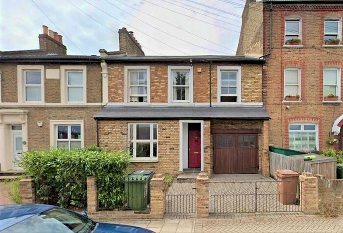 4 Bedroom Property To Rent In Beadnell Road, Forest Hill, London, SE23