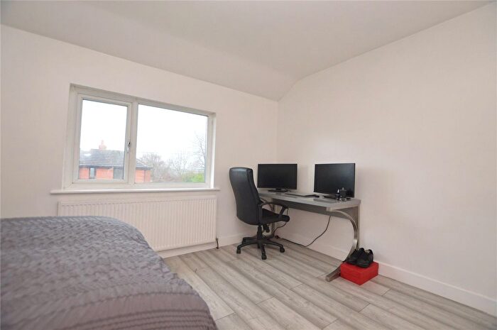 3 Bedroom Terraced House For Sale In Northfield Avenue, Rothwell, Leeds, West Yorkshire, LS26