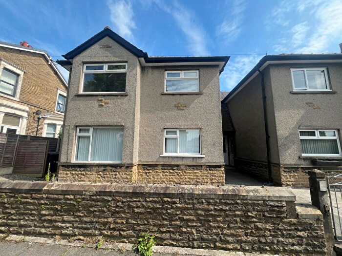 2 Bedroom Flat To Rent In Balmoral Road, Morecambe, LA3