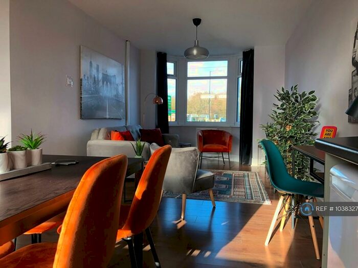 3 Bedroom Semi-Detached House To Rent In London Road, Coventry, CV3