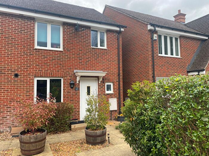 3 Bedroom Semi-Detached House To Rent In Sand Martin Close, Eastleigh, SO50