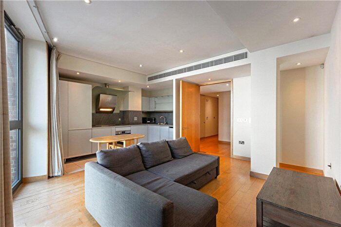 1 Bedroom Flat For Sale In Tea Trade Wharf, Shad Thames, London, SE1