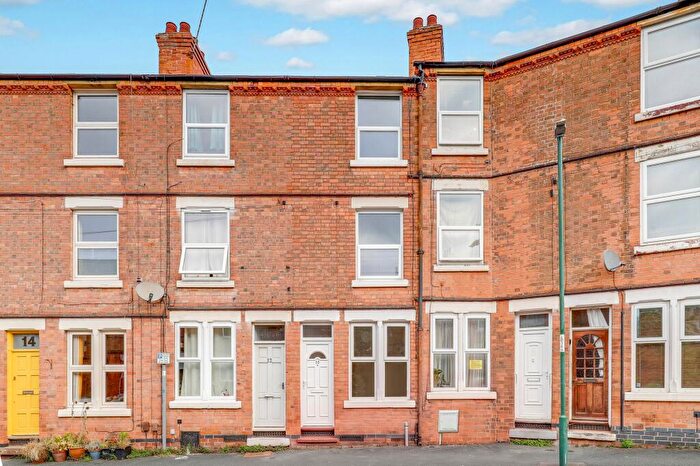3 Bedroom Terraced House For Sale In Broxtowe Street, Nottingham, NG5