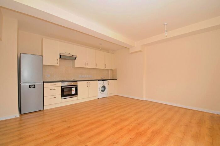 1 Bedroom Flat To Rent In Chapel Market, London, N1