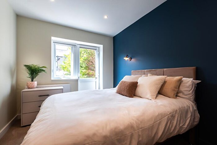 Studio To Rent In Room, Walter Street, DE1