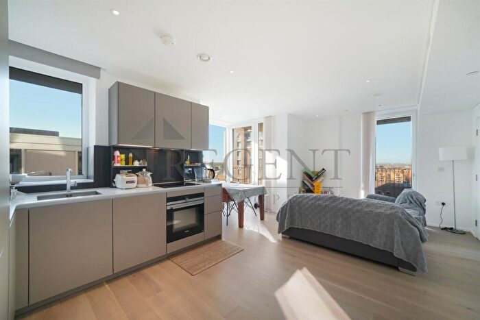 2 Bedroom Apartment To Rent In Coda Residences, Battersea, SW11