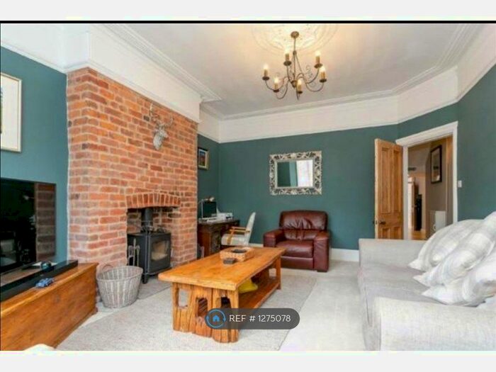 2 Bedroom Flat To Rent In Mornington Crescent, Harrogate HG1