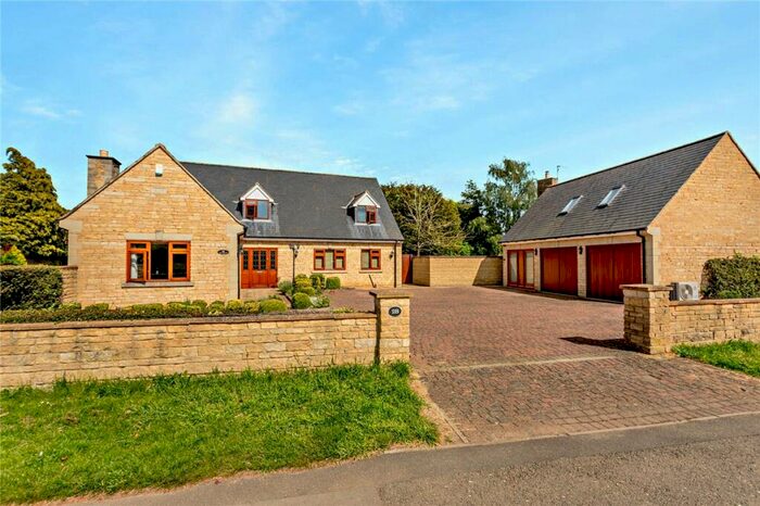 6 Bedroom Detached House For Sale In Lincoln Road, Glinton, Peterborough, PE6