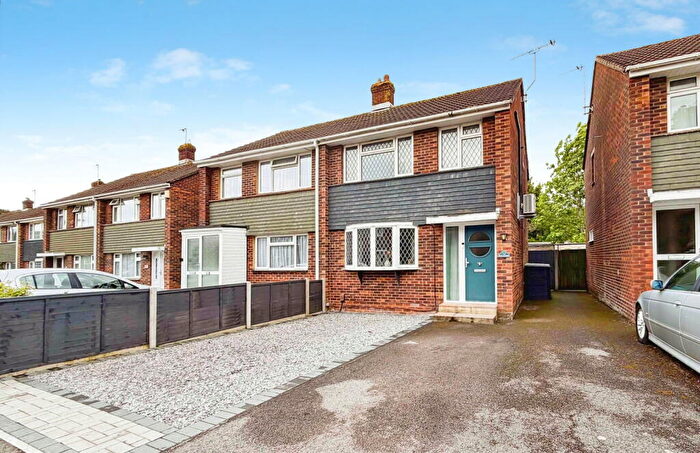 3 Bedroom Semi-Detached House For Sale In Dyserth Close, Southampton, Hampshire, SO19