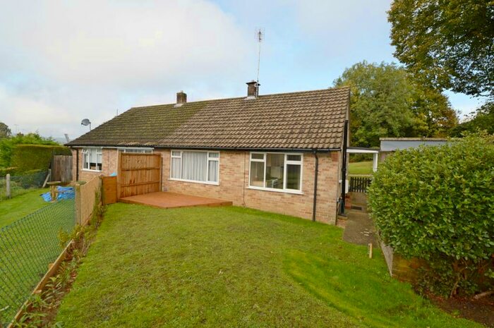 2 Bedroom Bungalow To Rent In Huntsbottom Lane, Liss, GU33