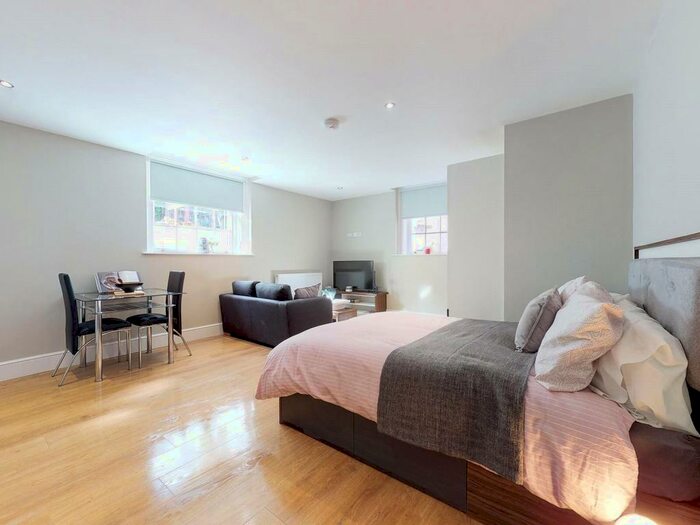 Studio To Rent In Springfield Mount, Leeds, West Yorkshire, LS2