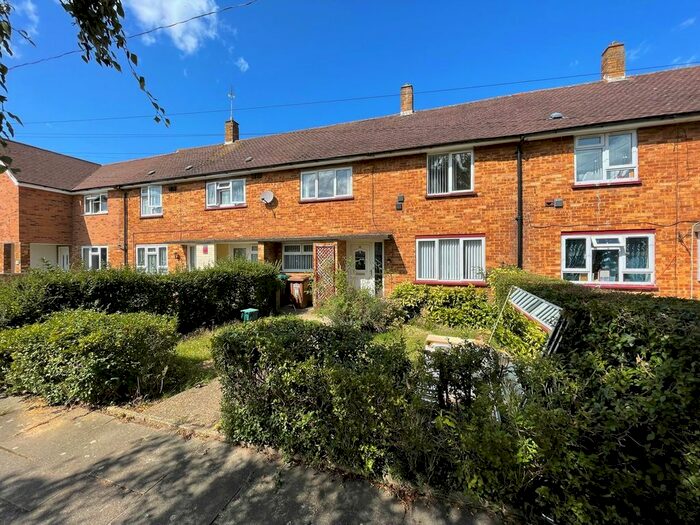 3 Bedroom Terraced House To Rent In Hadrian Close, Staines-Upon-Thames, TW19