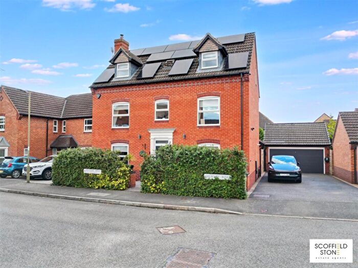 5 Bedroom Detached House For Sale In Ryton Way, Hilton, Derby, DE65