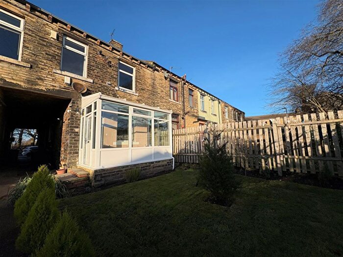 2 Bedroom Terraced House For Sale In Rook Lane, East Bowling, Bradford, BD4