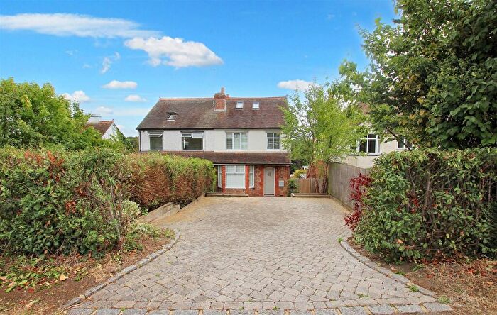 4 Bedroom Semi-Detached House To Rent In Henley Road, Caversham, Reading, RG4