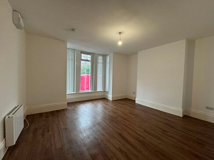 1 Bedroom Flat To Rent In Stirling Road, Edgbaston, Birmingham, B16