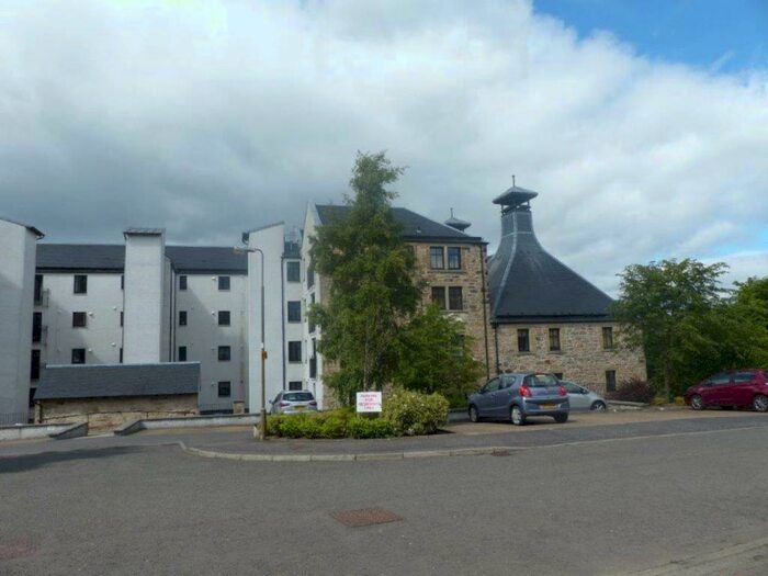 2 Bedroom Flat To Rent In St Magdalene's, Linlithgow, West Lothian, EH49