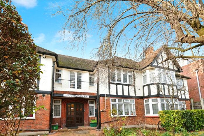 2 Bedroom Flat For Sale In Addington Grove, London, SE26