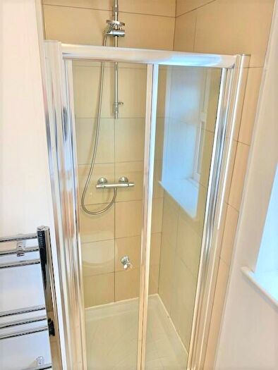 1 Bedroom Apartment To Rent In Richmond Road, Cardiff(City), CF24